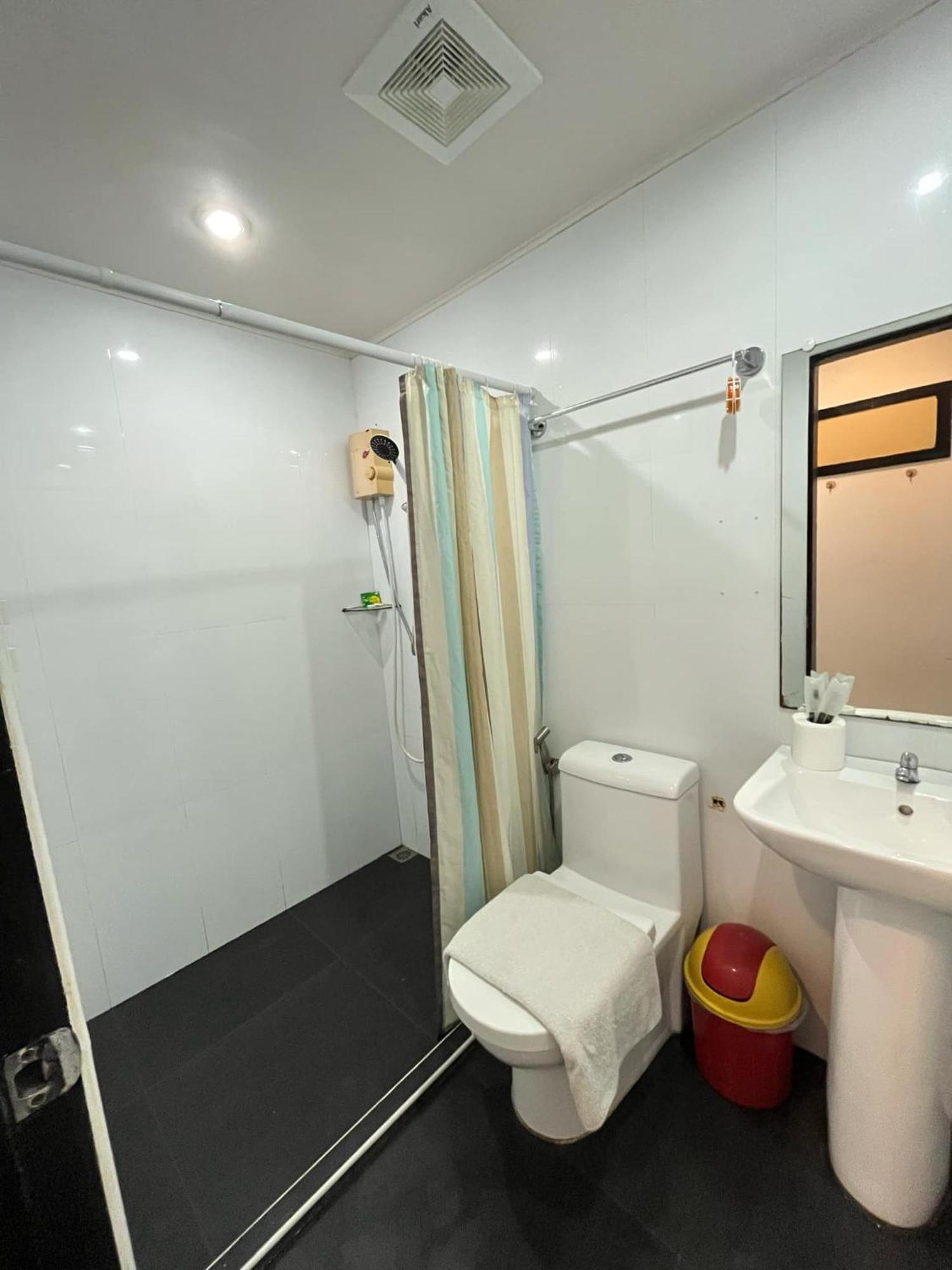Casita Isla Beach Inn Balabag  Экстерьер фото